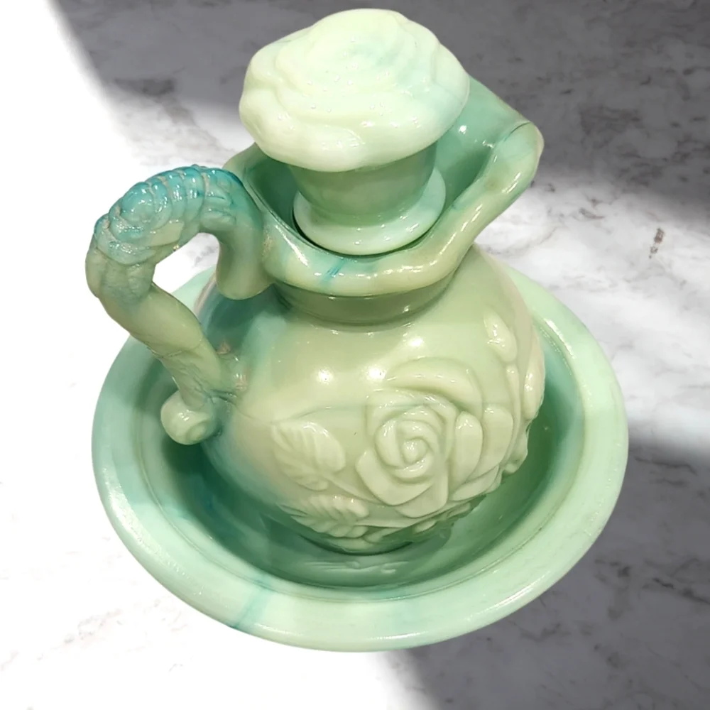 Vintage Avon Jadeite Green Swirl Milk Glass  Pitcher With Stopper and‎ Basin